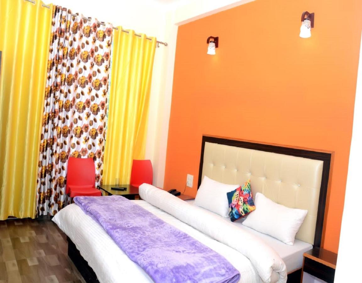 Stayapart - Hotel Bagsu Sarovar Дармсала Экстерьер фото