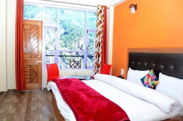 Stayapart - Hotel Bagsu Sarovar Дармсала Экстерьер фото